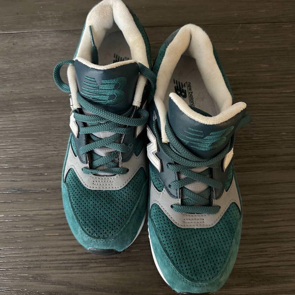 New Balance Tennis shoes